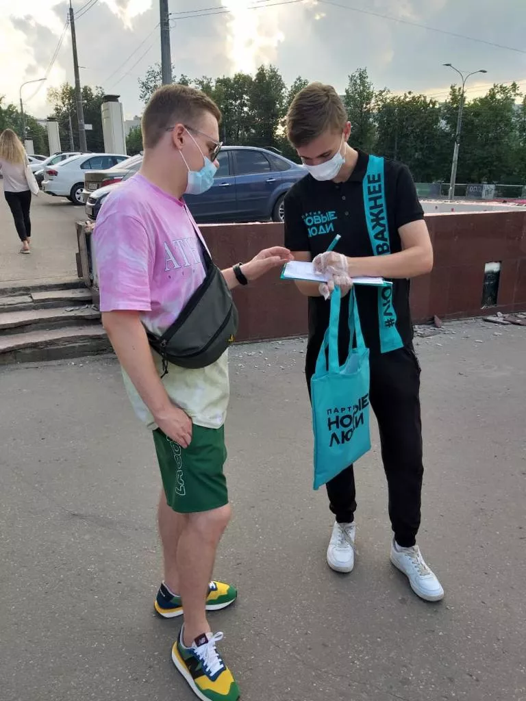 Фото к статье: Партия «Новые люди» собрала более 13 000 подписей для выдвижения в Заксобрание