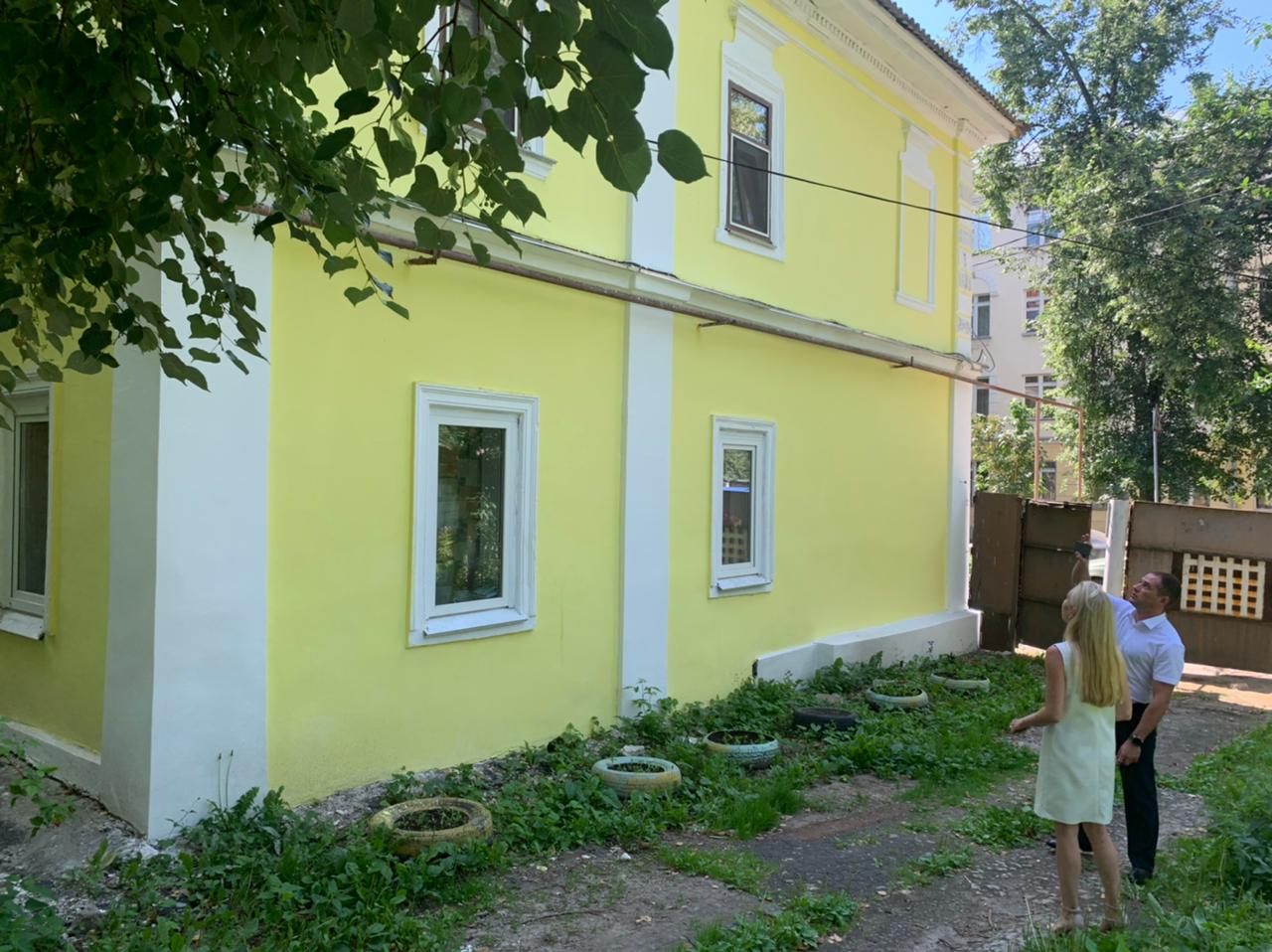 Госжилинспекция проверила ремонт фасада дома в Нижегородском районе