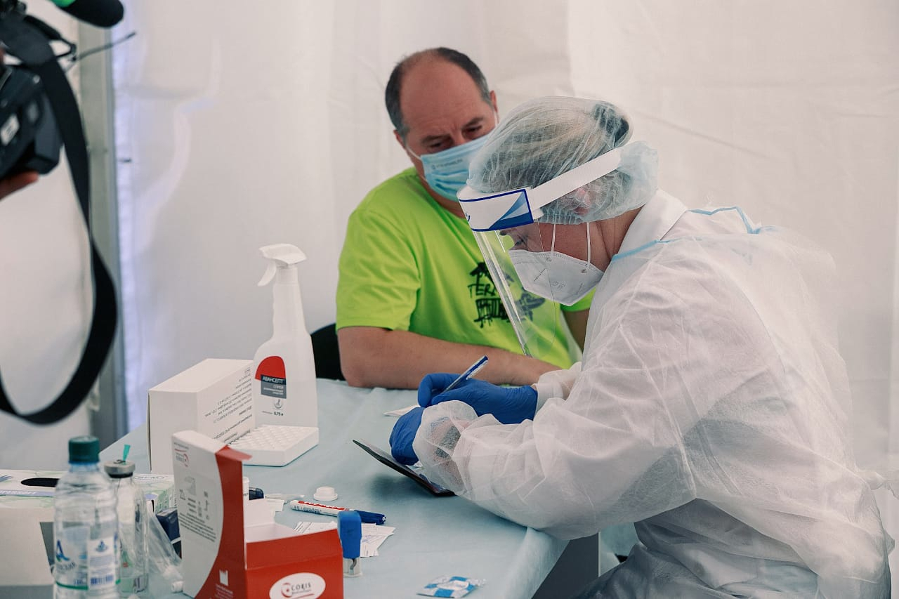 Нижегородцы оплатили ПЦР-тесты и не попали на "Столицу закатов"