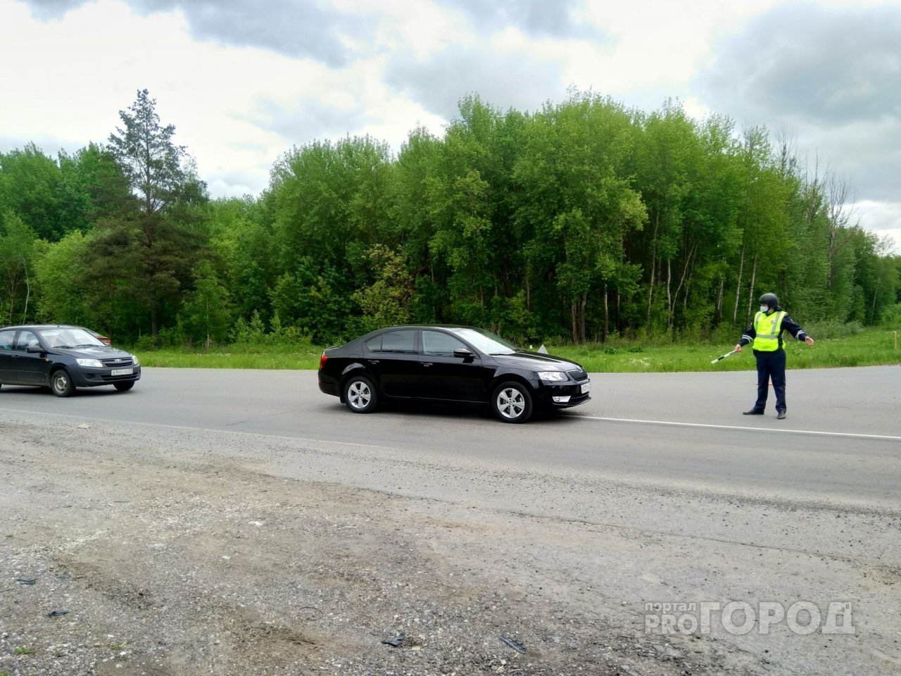 Двое мужчин погибли в ДТП с участием грузовика в Нижегородской области