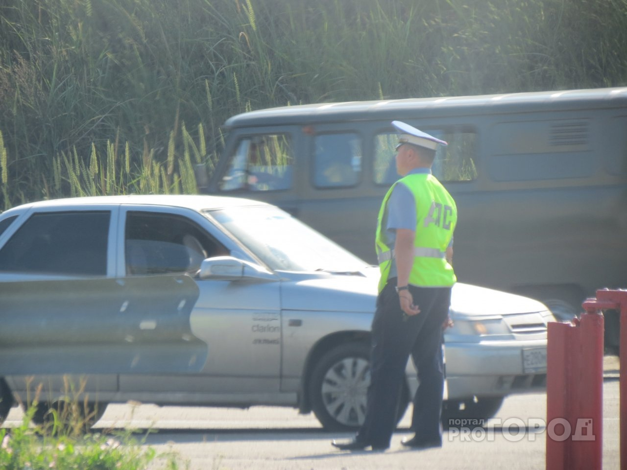 Две машины влетели под фуру в Нижегородской области: трое погибли