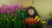 Нижегородка превратила подвал в сад из тюльпанов: "Цветочки заказывают люди из города"