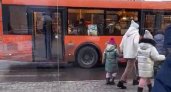 Кондуктор пыталась высадить ребенка из автобуса из-за отсутствие маски в Нижнем Новгороде