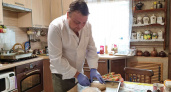 Житель Дзержинска стал печь хлеб на дому из-за Covid: "Скупают за несколько часов"