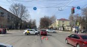 На Ванеева водитель нарушил правила и спровоцировал массовую аварию