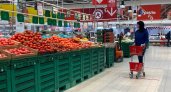 Российские супермаркеты начали бесплатно раздавать продукты нуждающимся