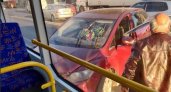 Машина с арбузами въехала в троллейбус в Нижнем Новгороде