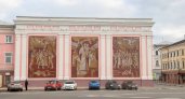 Грязное и выцветшее монументальное панно в Нижнем Новгороде отреставрировали