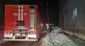 В Дзержинске ночью эвакуировали загоревшийся дом: есть погибший