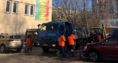 Шалабаев купил машину для ямочного ремонта, которая заменит рабочих на дороге