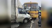 Автобус с 20 школьниками столкнулся с грузовиком в Кстовском районе