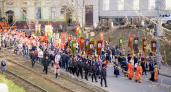 В Нижнем Новгороде прошел крестный ход и поедание 200-килограммового кулича