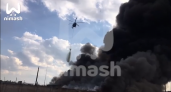 Завод пластмасс в Дзержинске начали тушить с вертолетов