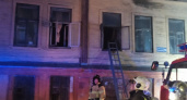 В центре Нижнего Новгорода ночью загорелся дом: есть пострадавшие