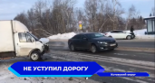 ГАЗель и иномарка отлетели друг от друга на дороге в Кстовском районе