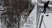Специалисты пяти ДУКов Нижнего Новгорода очищают от снега и наледи более 200 кровель в день