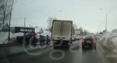 На подъезде к Нижнему Новгороду образовалась километровая пробка из-за массовой аварии