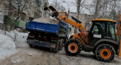 ДУКи пяти районов города усилили работу по очистке придомовых территорий от снега и наледи