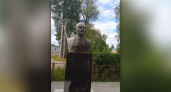 Подростки подожгли памятник Ленину в поселке Тоншаево
