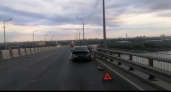 ДТП с участием двух легковушек произошло на Мызинском мосту: есть пострадавший
