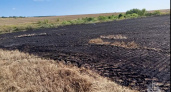 В Бутурлинском районе в поле загорелся комбайн
