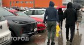 В Нижнем Новгороде задержали двух иностранцев, которые пришли в банк с подозрительными документами