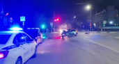 В Дзержинске вечером столкнулись каршеринг и мотоцикл: есть пострадавший