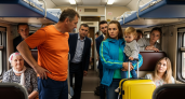 Пассажир отказался уступить место женщине с ребёнком - вмешался весь вагон и устроил такое