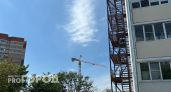 На заводе металлоизделий в Кстово двое рабочих рухнули со строительных лесов