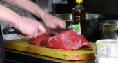 Названо самое вредное мясо — не стоит есть даже здоровым, а мы его покупаем каждый день и детям даем