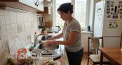 Вы совершаете опасную ошибку на кухне: почему привычка мыть сырое мясо под краном вредит вашему здоровью