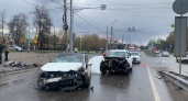 Два автомобиля столкнулись на улице Краснодонцев: четверо в больнице