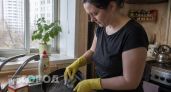 Выбросьте дорогую химию: этот простой кухонный трюк удаляет застарелый нагар со сковородок за считанные минуты