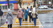 Пешеход на тротуаре — не повод жать на тормоз: одно ключевое слово в ПДД, которое спасает водителей от штрафа