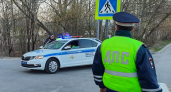 Инспектор держит права и не отдаёт: 1 звонок сразу же решает всё — законный способ заставить вернуть документы