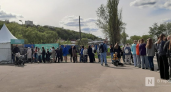 Тысячи нижегородцев выстроились в очереди у Парка Победы в День Победы