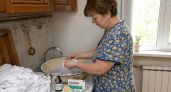 Смешиваю два доступных средства и за 10 минут убираю въевшуюся желтизну с футболок до идеальной белизны