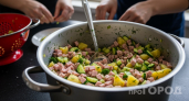 Окрошка по классике уже не тренд: добавьте 1 ингредиент — становится вкуснее и полезнее в десятки раз