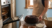 Беру 2 переспелых банана, какао и сметану: пеку шоколадный кекс – вкусный десерт за копейки и тает во рту
