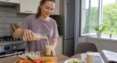 Забудьте про кефир на ночь: почему ряженка работает лучше для вашего кишечника и здорового сна