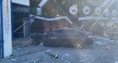 Пьяный водитель Toyota в 5 утра протаранил ларек с шаурмой в Нижнем Новгороде 