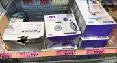 Утюг больше не нужен: в магазинах набирают популярность компактные отпариватели для дома