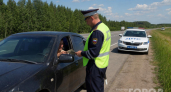 ДПС остановила на дороге, а инспектор не подходит: автоюрист разъяснил - сколько водитель должен ждать и как не попасть на штраф