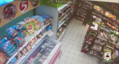 Житель Арзамаса перед походом на свидание воровал в магазине алкоголь и консервы