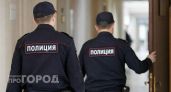 Обманщица из Набережных Челнов украла деньги арзамасцев, которые пришли к ней заказывать двери