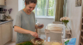 Новый любимчик семьи: вкуснейший салат из 3 продуктов без варки — делаю на скорую руку