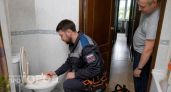 Я удивилась, когда опытный сантехник зажег спичку и бросил в мой унитаз: метод оказался рабочим, теперь и сама так делаю
