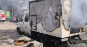 В Нижнем Новгороде газель вспыхнула посреди улицы Адмирала Макарова