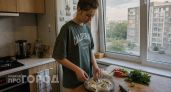 Холодный ужин за 10 минут без плиты: 3 летних рецепта, которые выручат в жару