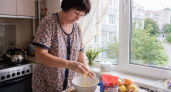 Яичницу на сковородке больше не готовлю — достаю обычную кружку: получается в 2 раза вкуснее и никакой мороки